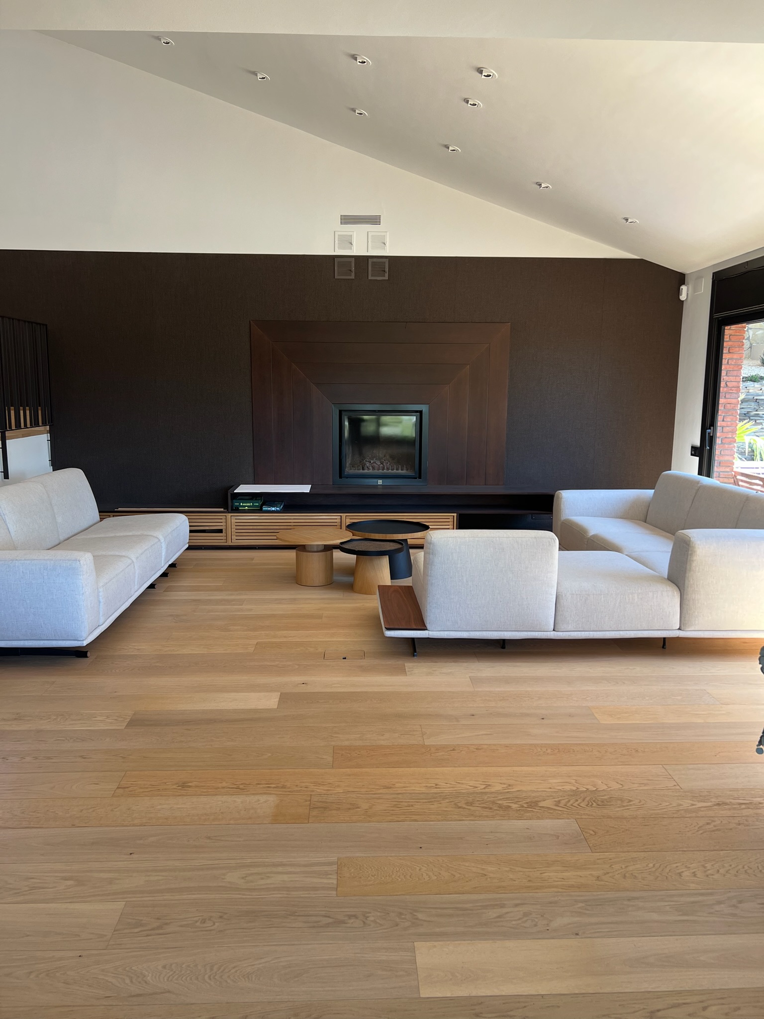 Otra estancia proyecto roble encolado